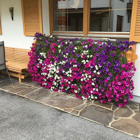 Gaestehaus Wanker Ehrwald Bagian luar foto