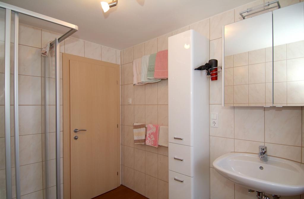 Gaestehaus Wanker Ehrwald Ruang foto